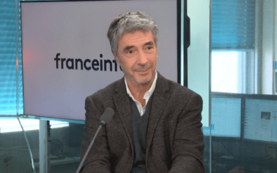 Éric Lavaine, réalisateur de ‘Benoît Gênant’ sur TMC, humoriste Artus en agent immobilier