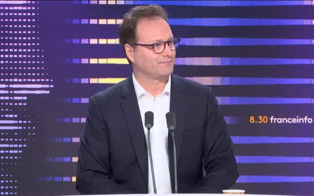 Gabriel Attal annonce réforme assurance chômage, taxation superprofits – Sylvain Maillard, 8h30 franceinfo